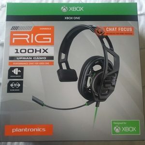 🚨SOLD 🚨Xbox one headset (NWT)